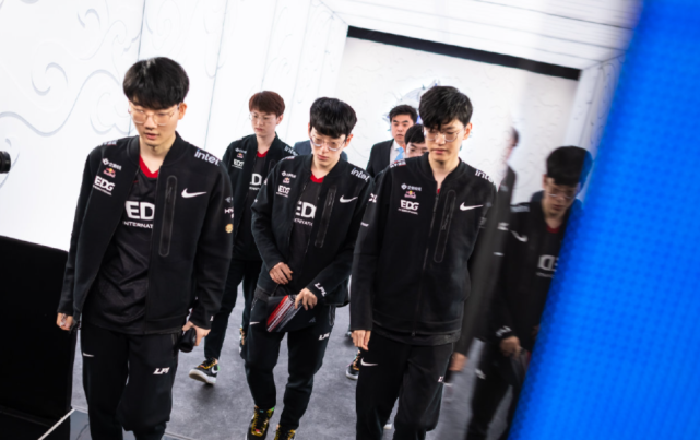 接发理念固 接发理念固